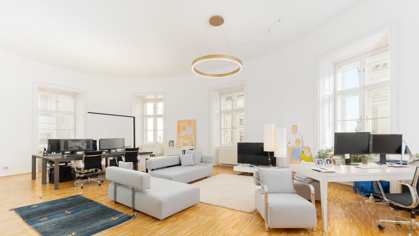 Business Branding Photoshoot – On Location (2h / 4h / Full Day)
